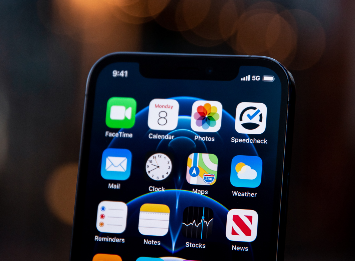 新巴尔虎左苹果手机维修分享为什么 iPhone 12 在冬季会自动关机 